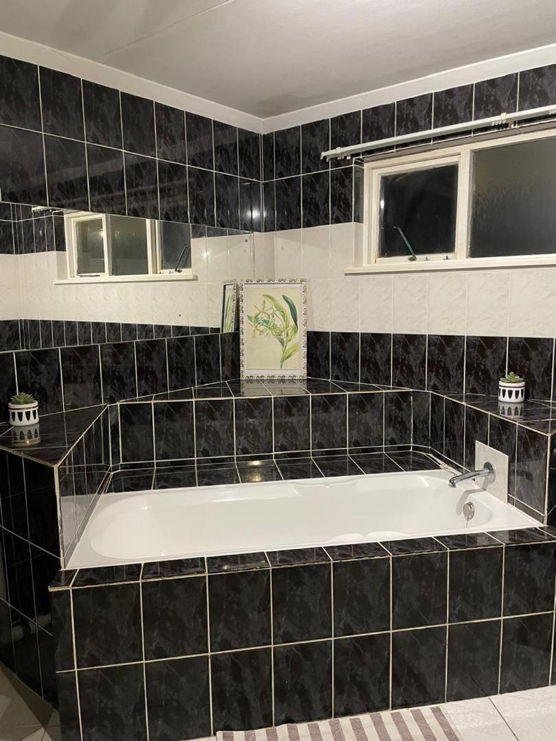 Coastwave Guest House Walvis Bay Dış mekan fotoğraf